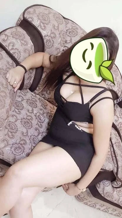 Shey – Sri Lankan escort in Colombo — 4 / 7