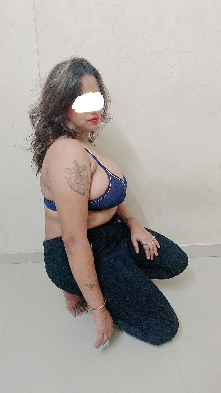 Independence Love 1 – Indian escort in Mumbai — 4 / 7