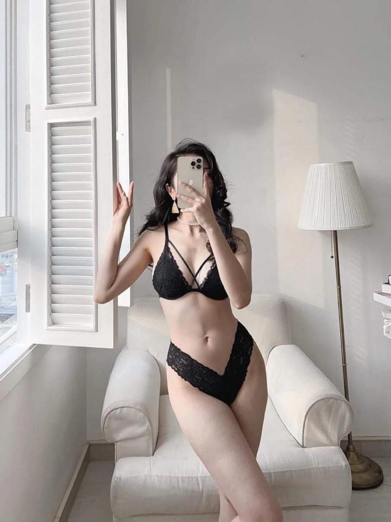 Lunavelle – South Korean escort in Mumbai — 10 / 12