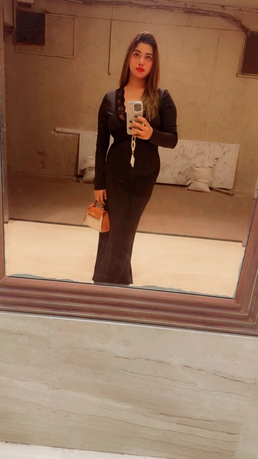Ishika,🦋 Real Meet & Cam Service – Indian escort in Mumbai — 4 / 5