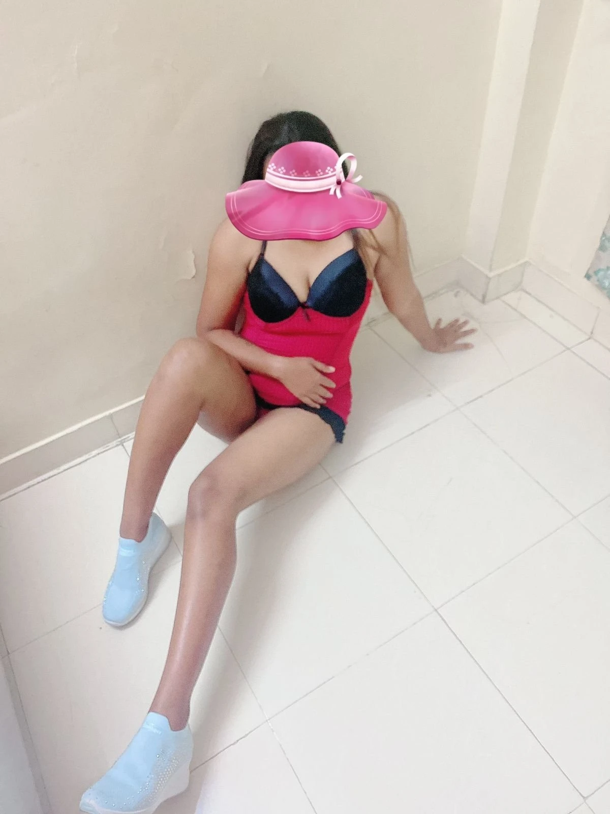 Apsara Sex 69 – Indian escort in Mumbai — 10 / 13