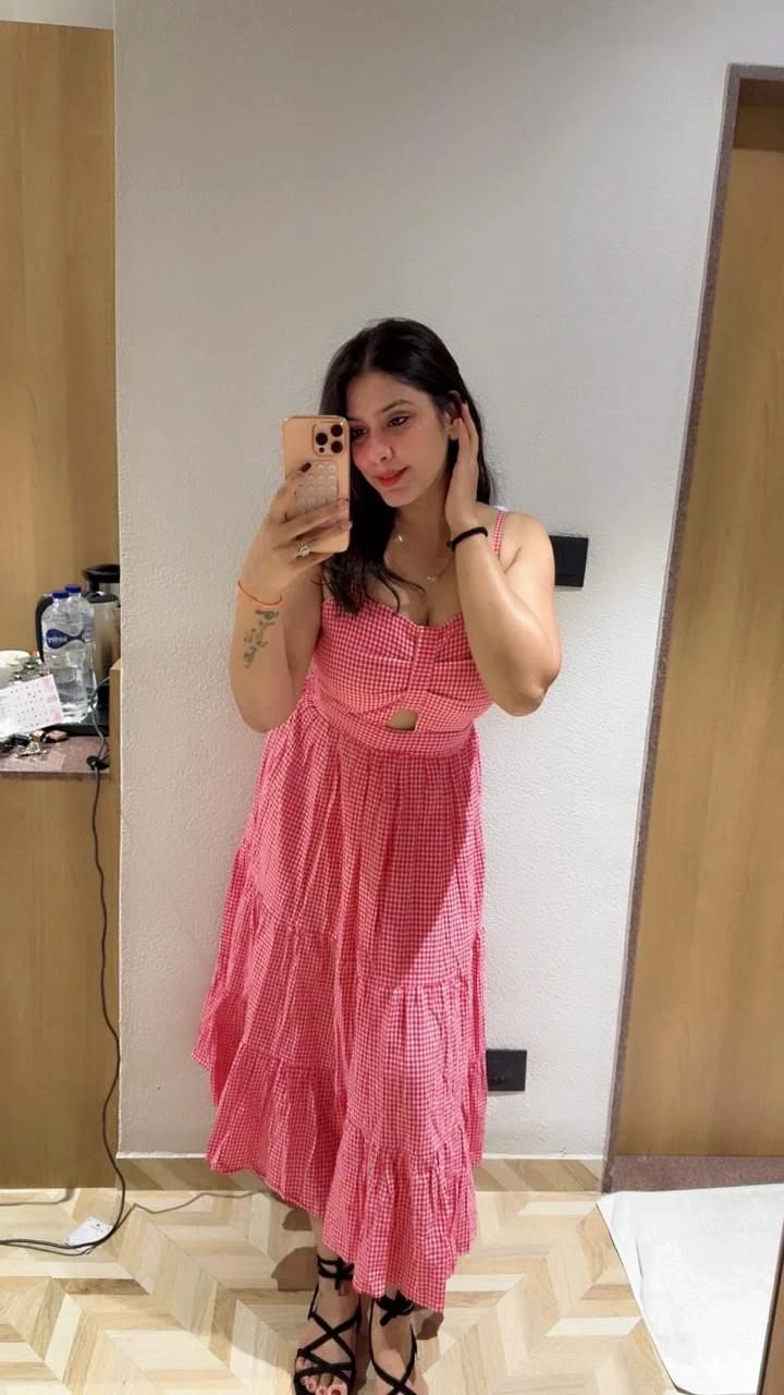 Aayesha Available Mumbai – Indian escort in Navi Mumbai — 2 / 4