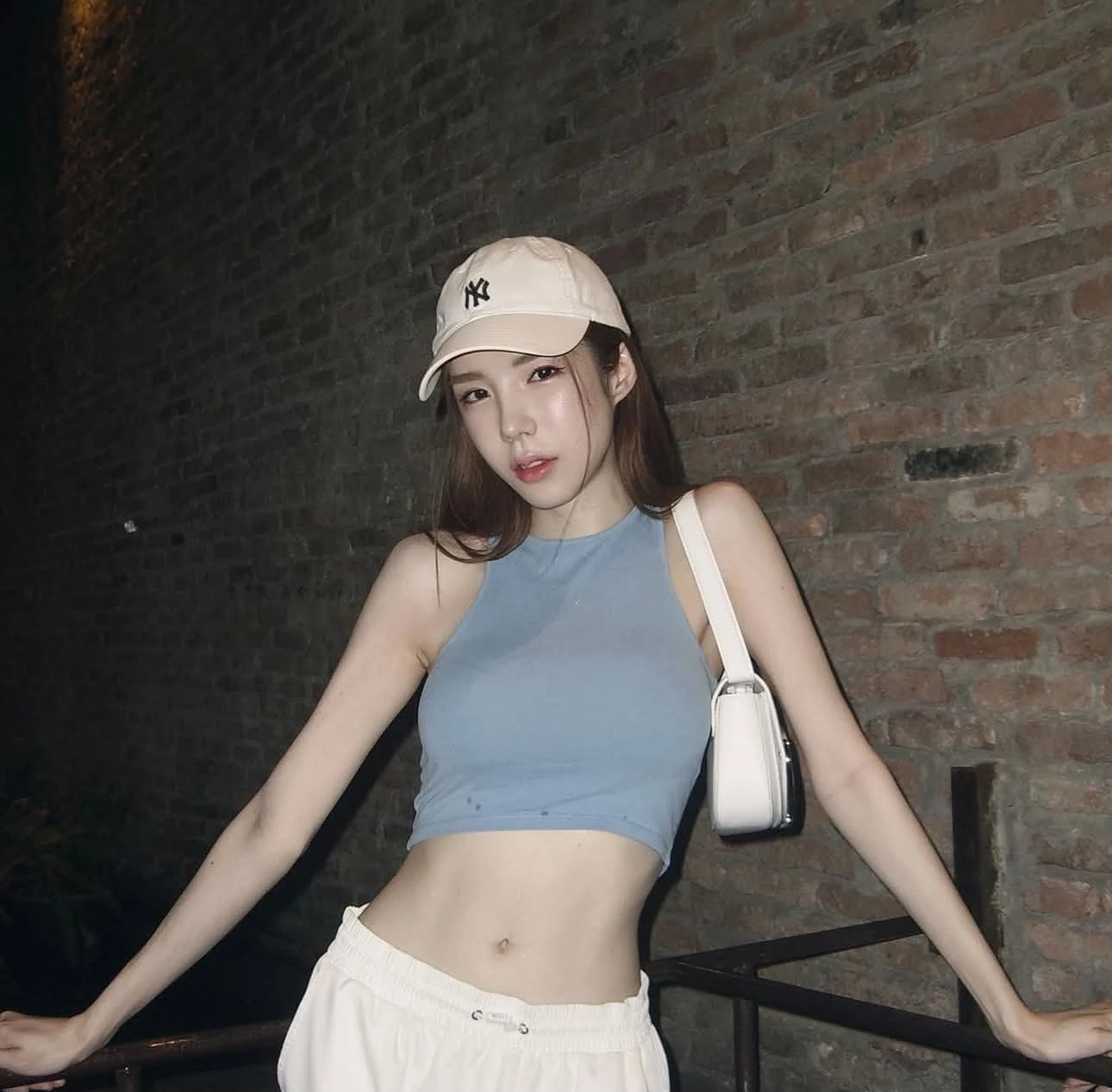 Ive – Vietnamese escort in Seoul — 5 / 9