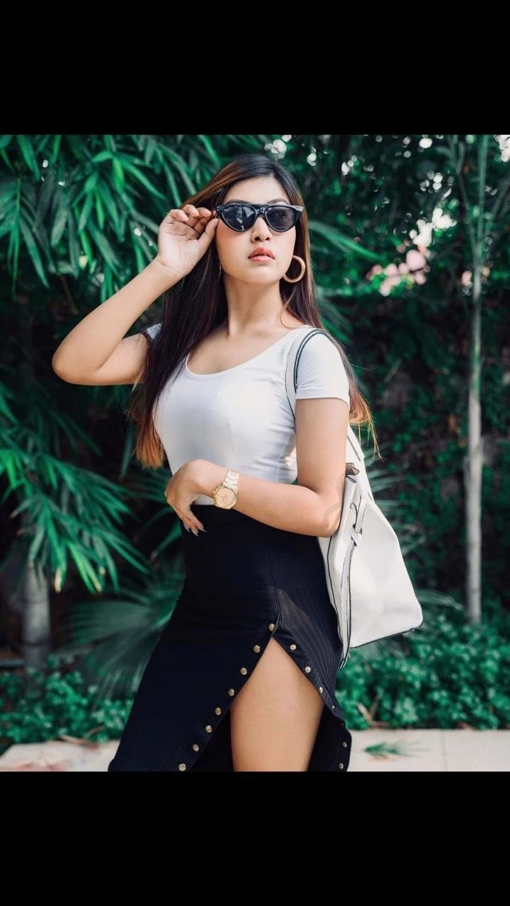 Premium Young Indian Models & Russian – Russian escort in Pune — 3 / 10