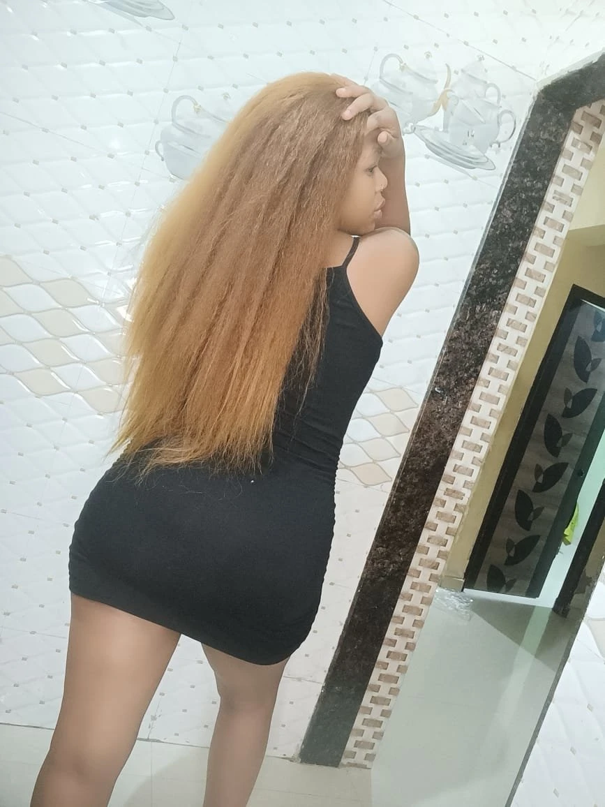 Blackberry in Mumbai – Ugandan escort in Mumbai — 3 / 5