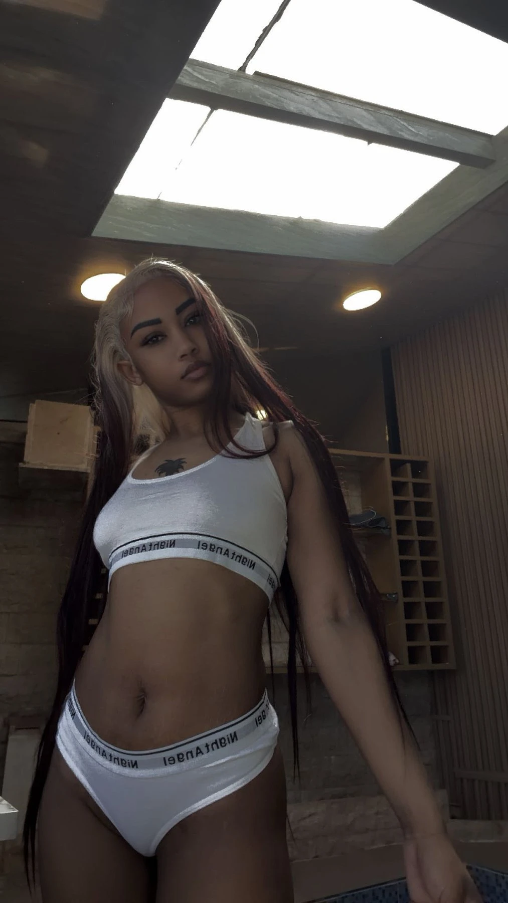Chanel – Kenyan escort in Beirut — 8 / 11