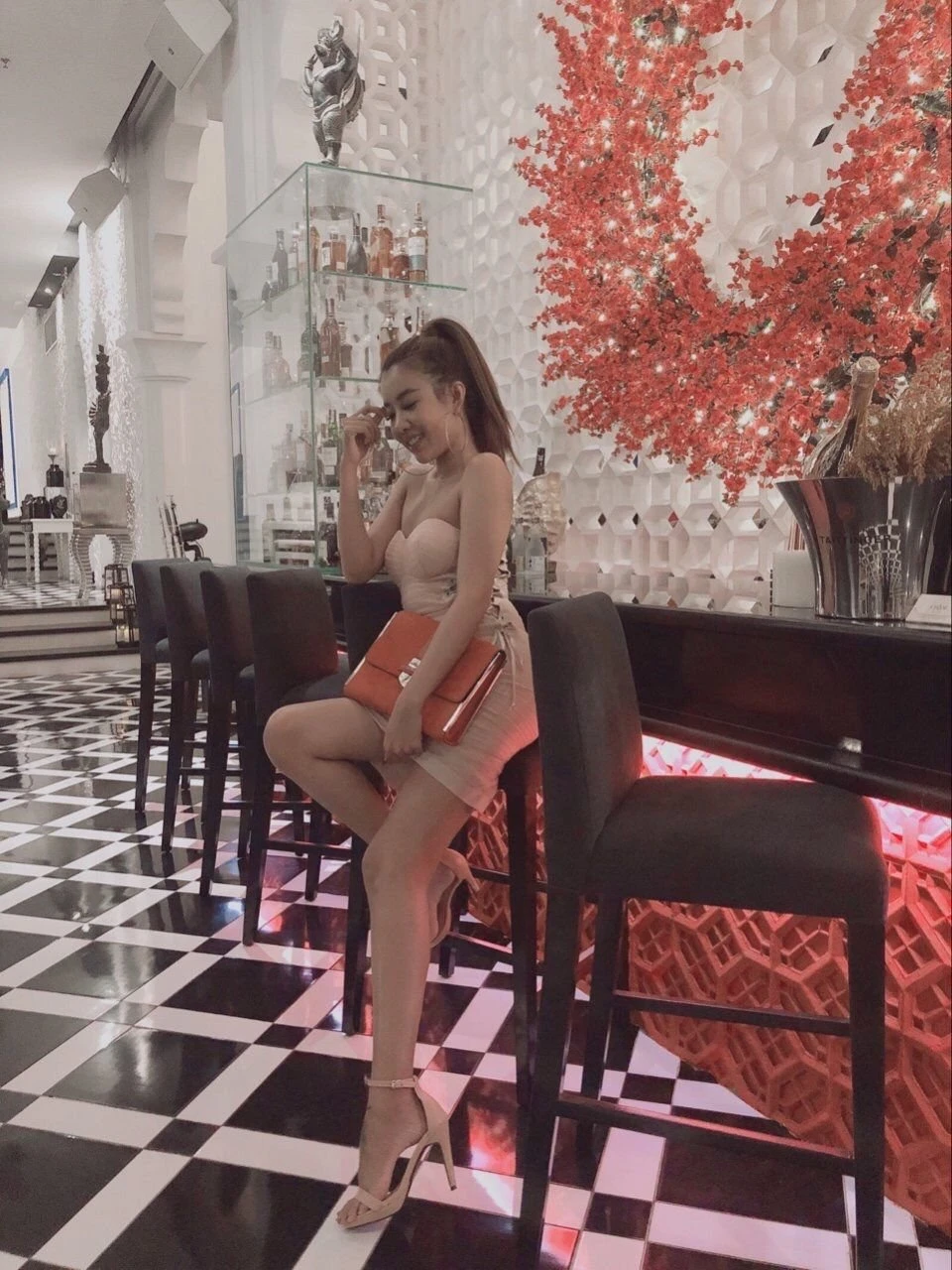 Shasa – Vietnamese adult performer in Hanoi — 2 / 7