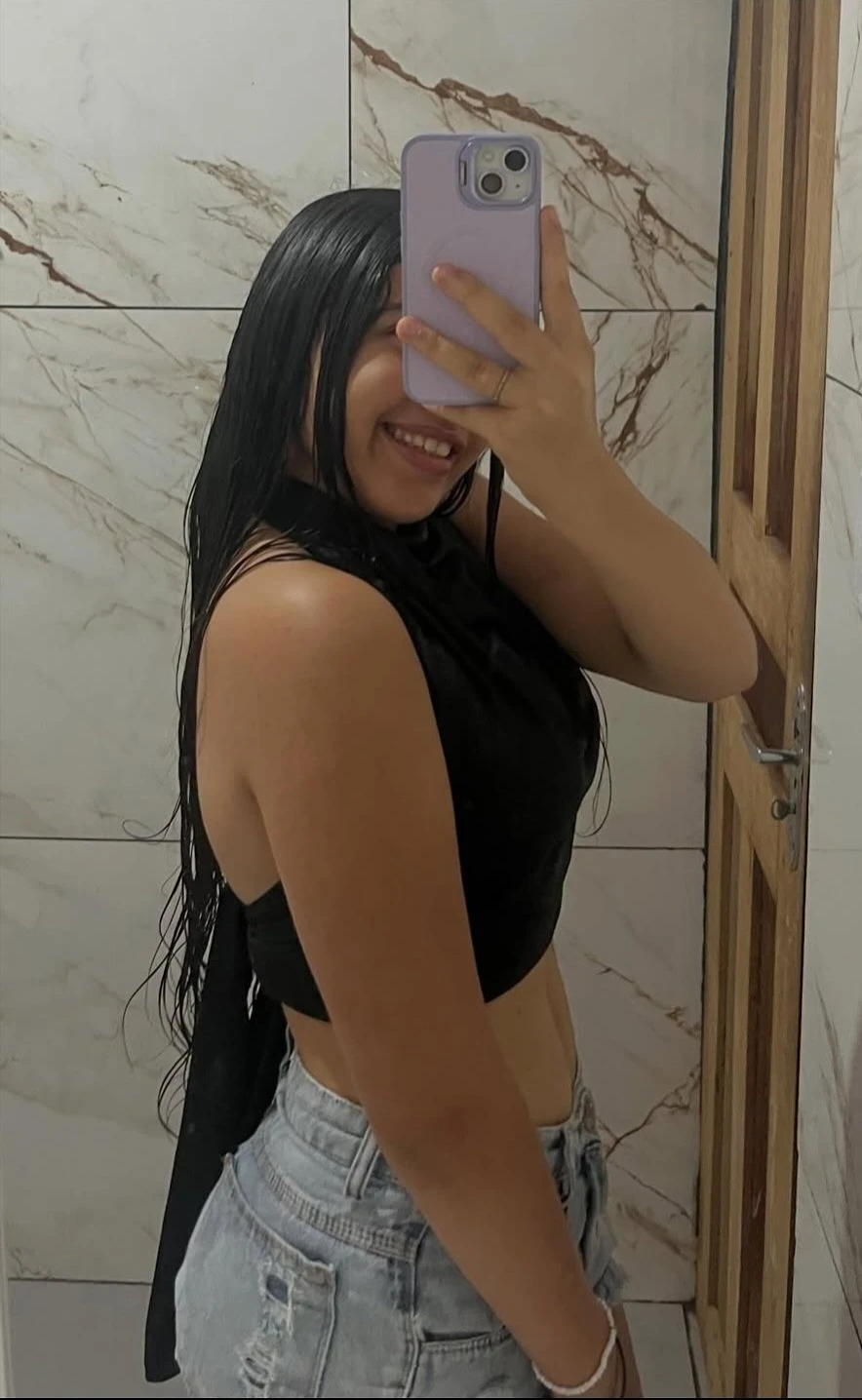 Tiya – Indian escort in Noida — 2 / 4