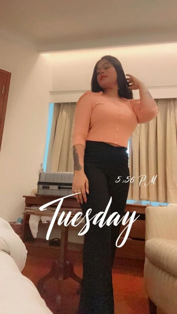 Nandani Sinha – Indian masseuse in Mumbai — 3 / 4
