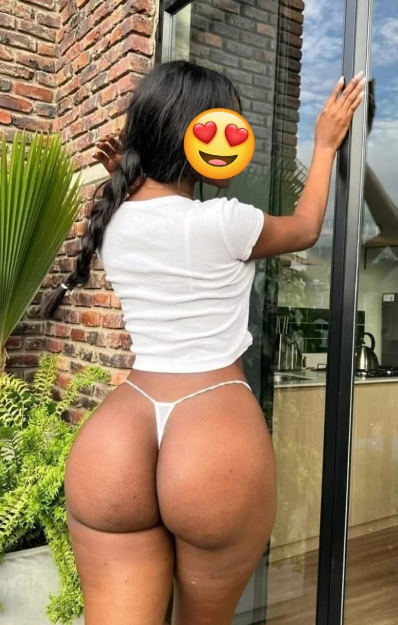 Juicy Mulunji bouncy booty real meet – South African escort in Visakhapatnam — 4 / 5