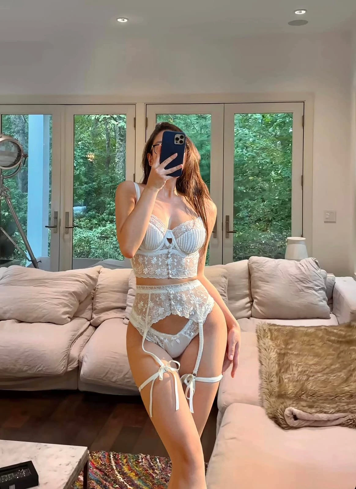 Samie – Vietnamese escort in Da Nang — 15 / 25