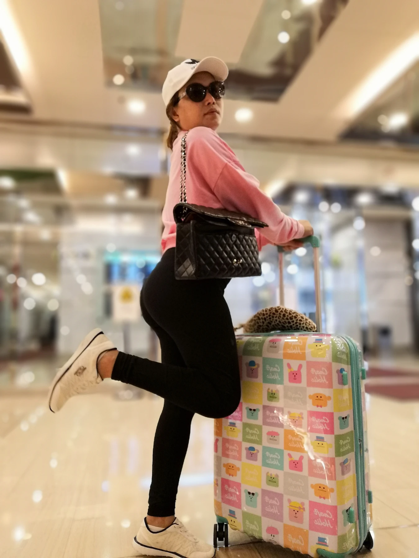 Onah pabona – Japanese escort in Maldives — 14 / 17
