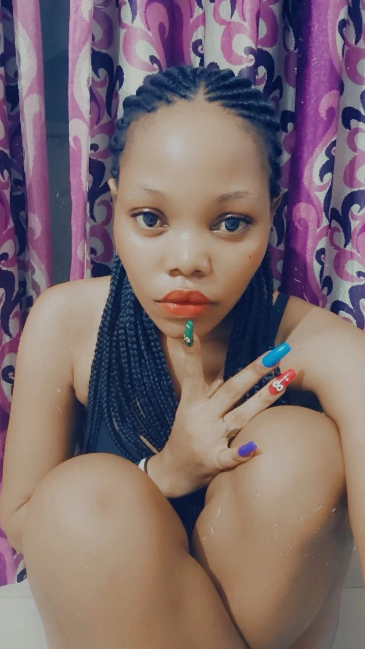 Joan – Rwandan escort in Hyderabad — 2 / 3