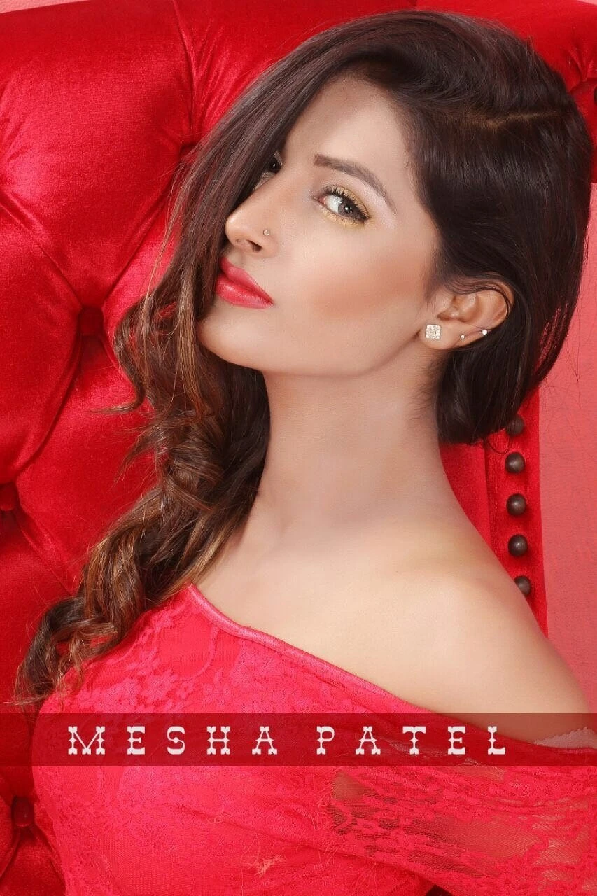 Hadia Malik – Pakistani escort in Karāchi — 9 / 11