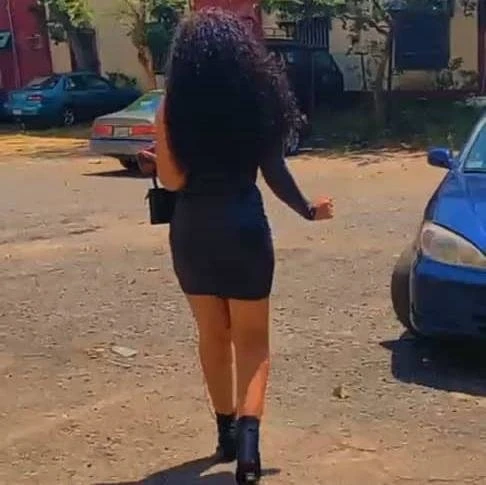 Vanessa – Central African escort in Abidjan — 2 / 3