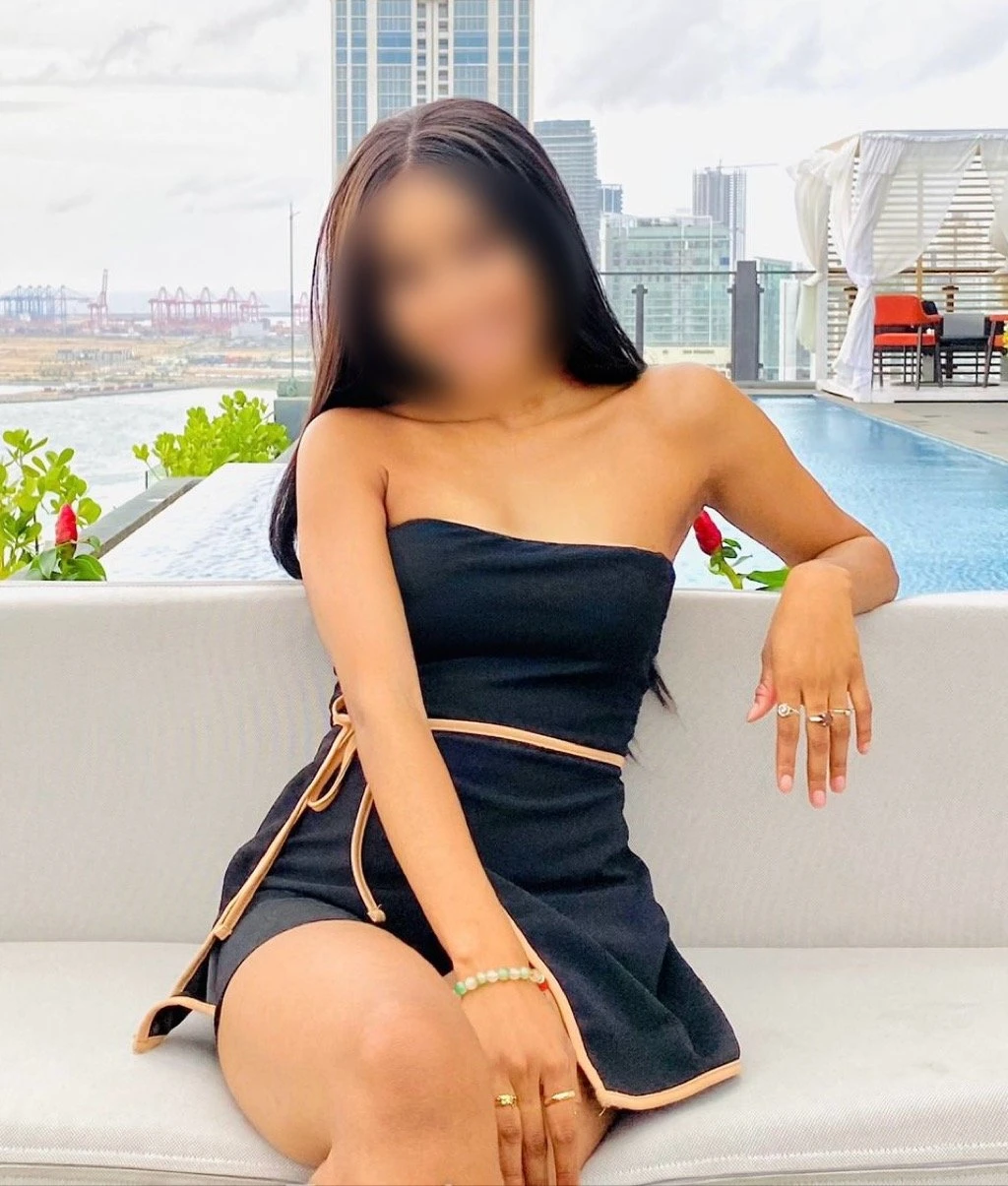 Charmaine Eva Young Petite GFE – Sri Lankan escort in Colombo — 14 / 26