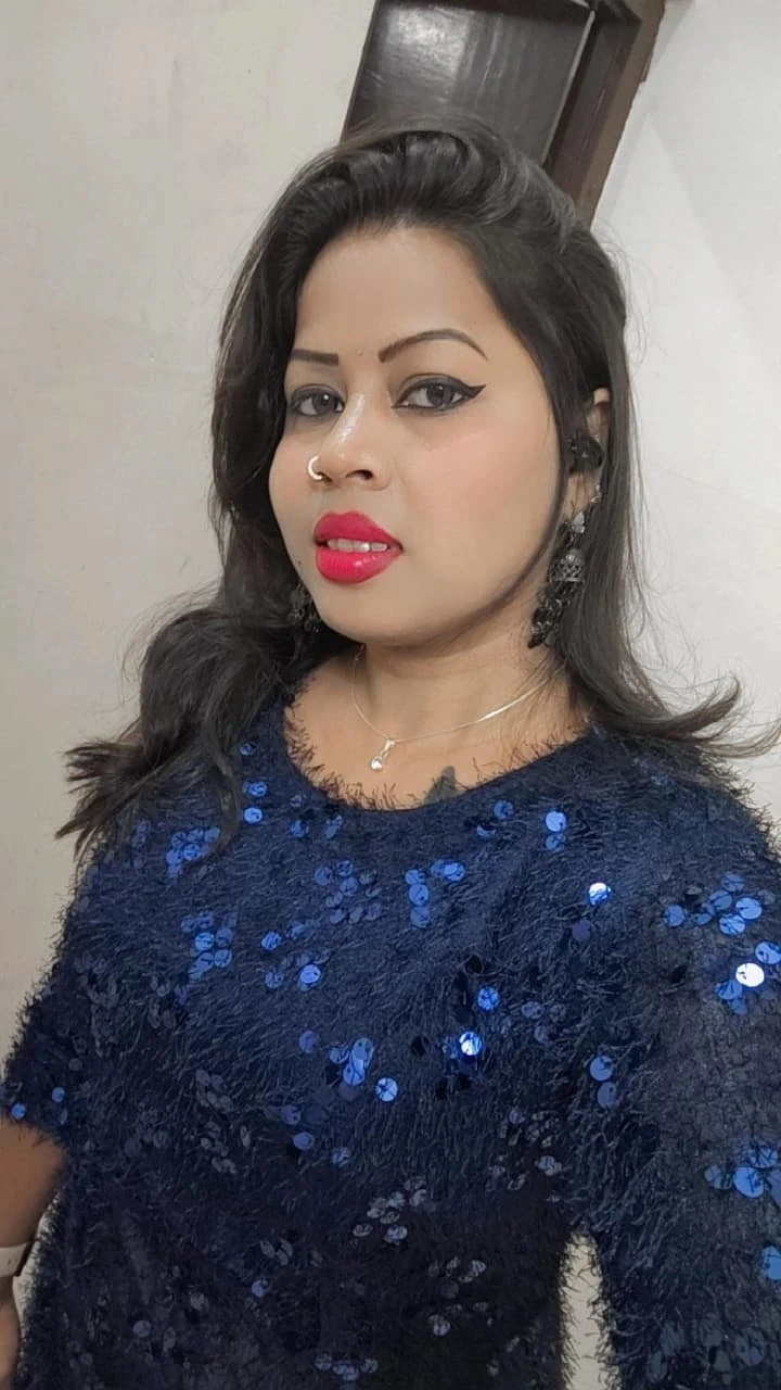 Fully independent girl for cam & meet – Indian escort in Indore — 3 / 6