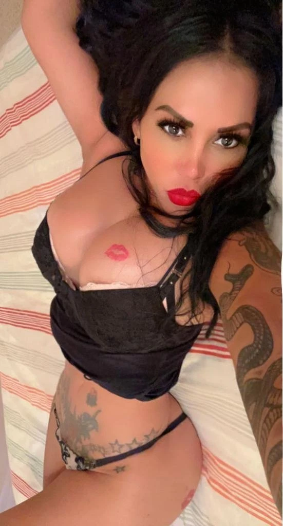 Paola – Colombian escort in Malta — 4 / 5