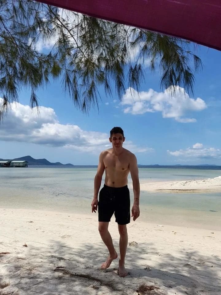 Kinky Couple Camshow – Filipino escort in Seoul — 5 / 6