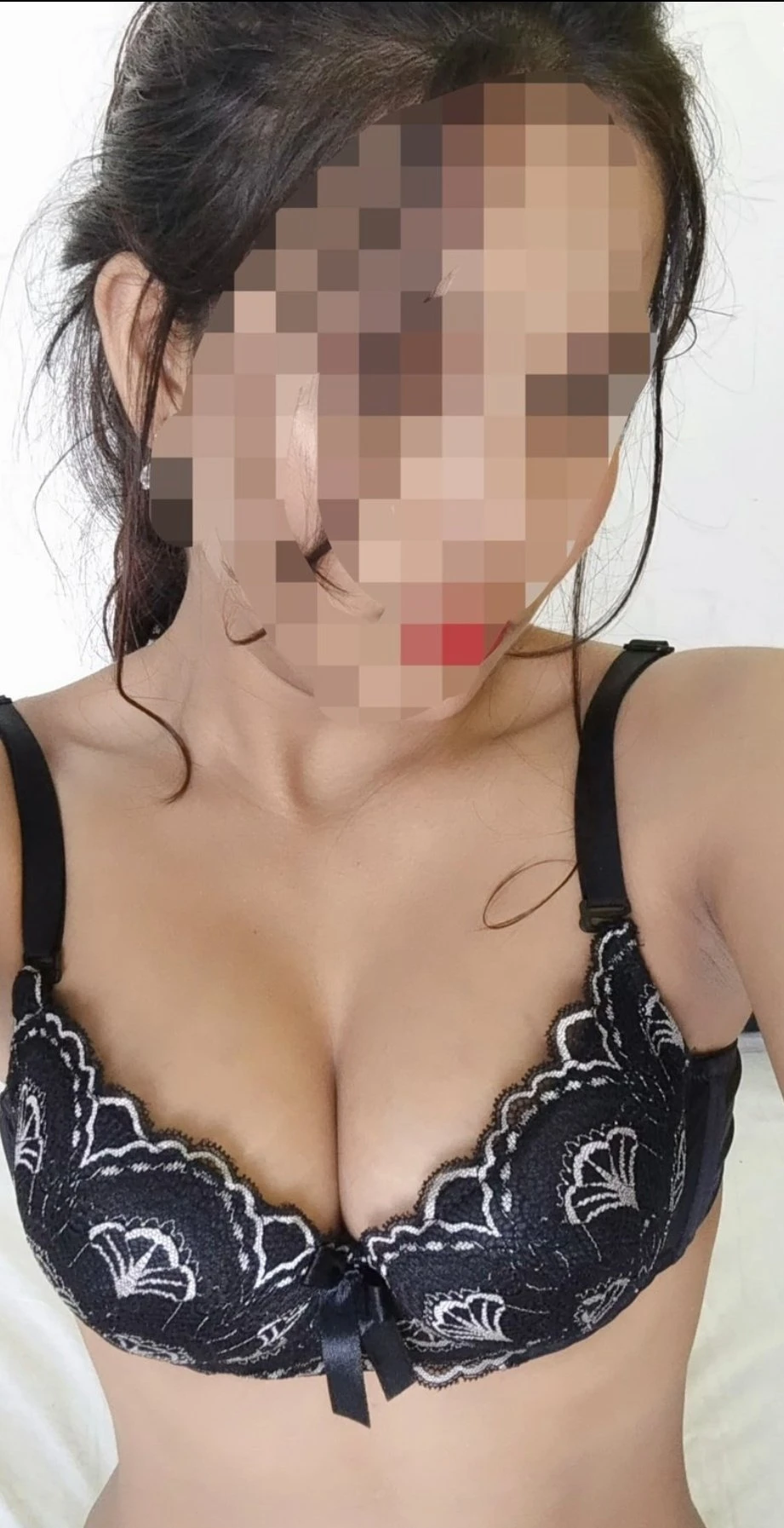 Anvi (Real Meet Cam Service) – Indian escort in Mumbai — 12 / 13