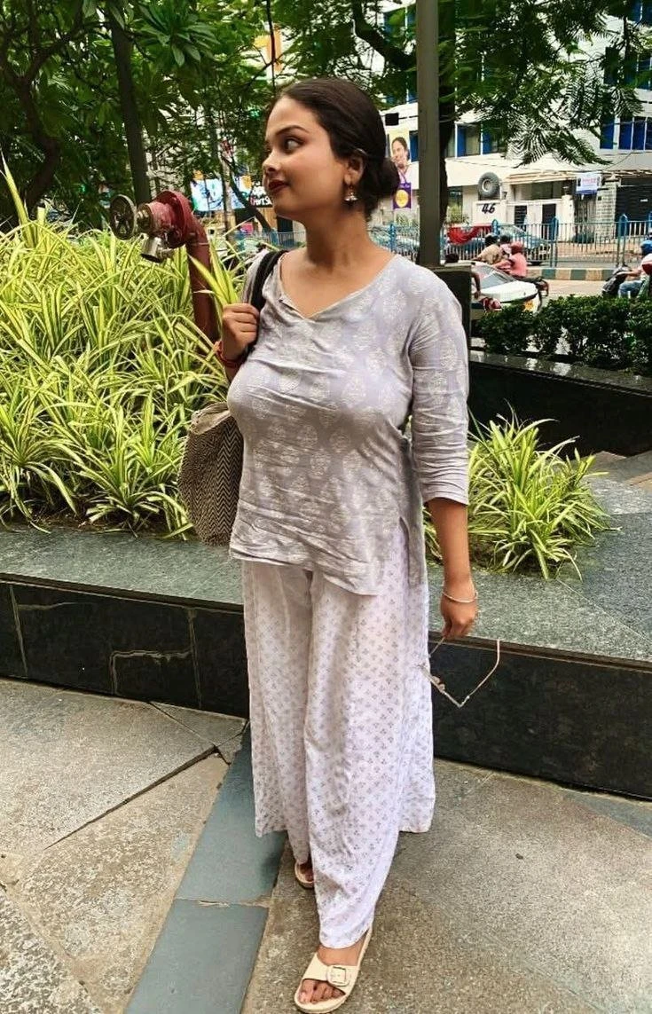 Anushka – escort in Mumbai — 3 / 4