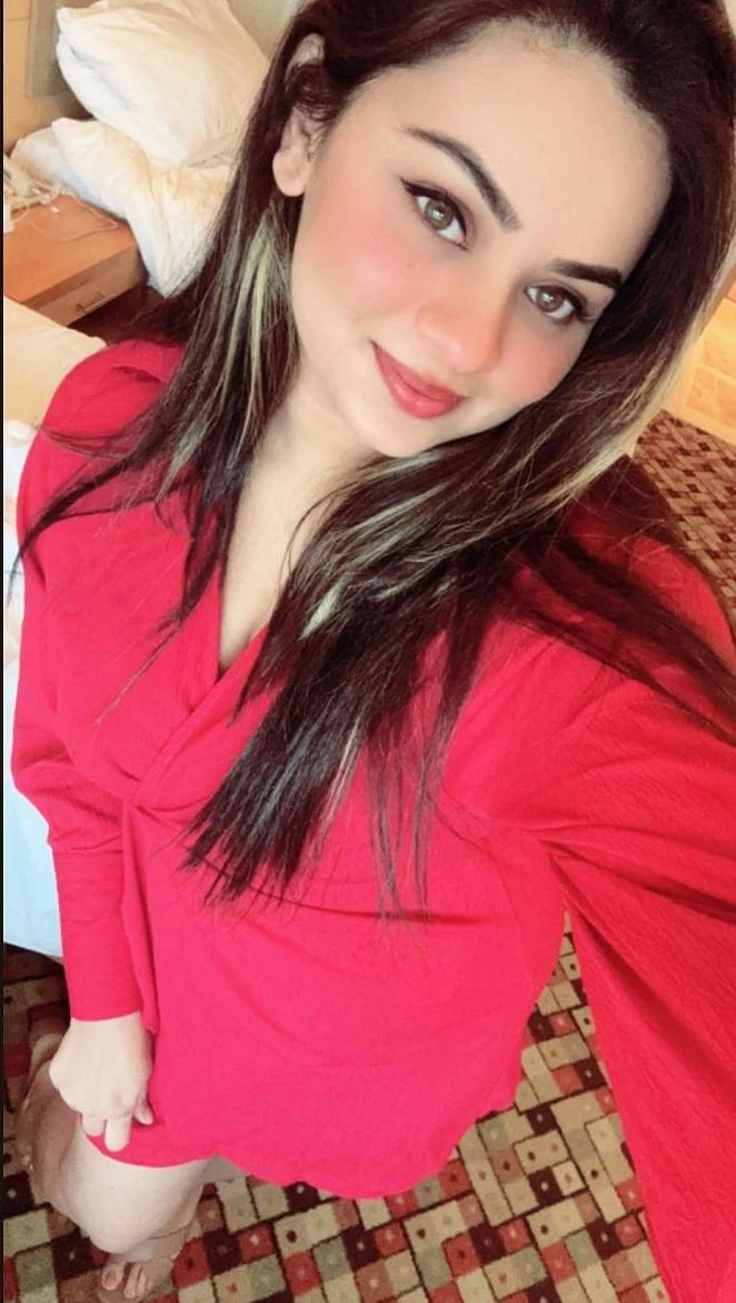 Isha/ Independent/ No Agent – Indian companion in New Delhi — 21 / 27