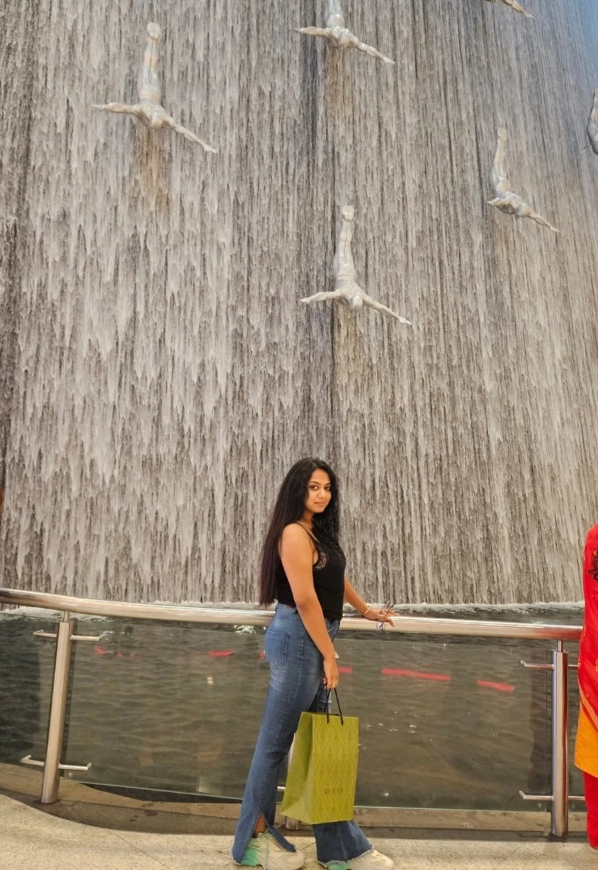 Varsha – Indian escort in Mumbai — 1 / 5