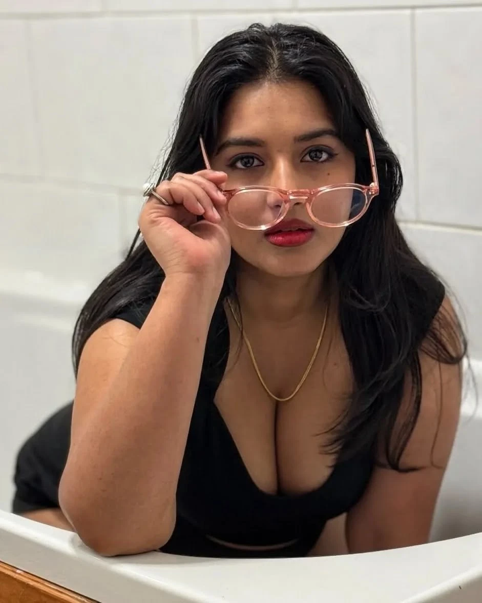 Anvi – Indian escort in Bangalore — 3 / 4