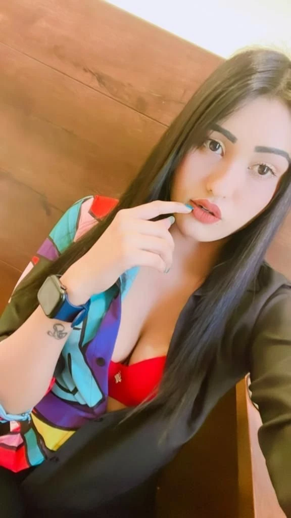 Housewifes & Milfs in Delhi/ncr – Indian escort in New Delhi — 2 / 5