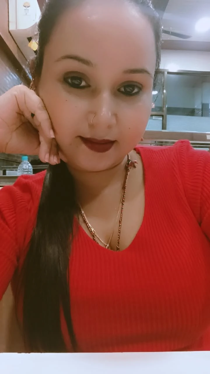 Supriya Real Meet & Cam Show – Indian escort in Mumbai — 1 / 4