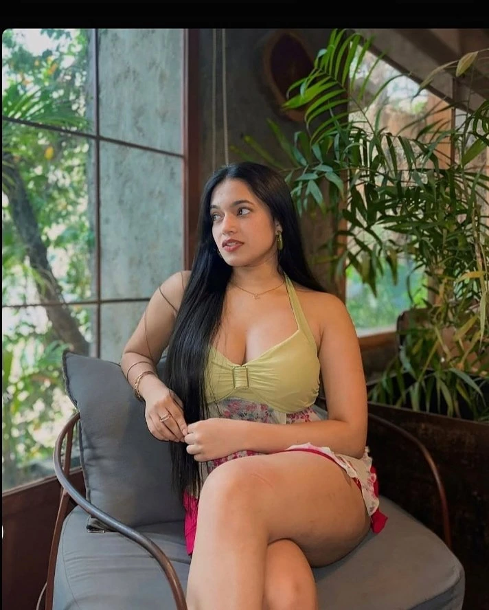 Divyanshi Best Incall Outcall Service, E – Indian escort in Shimla — 2 / 7