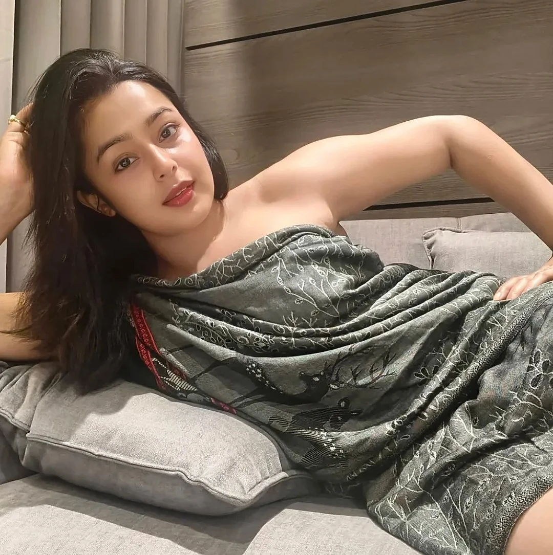 Jinal – Indian escort in Noida — 2 / 4