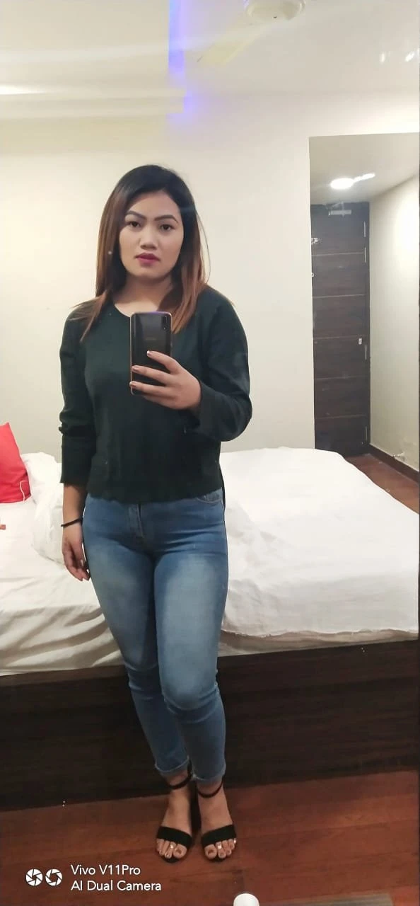 Webcam service available – Indian escort in Mumbai — 2 / 9