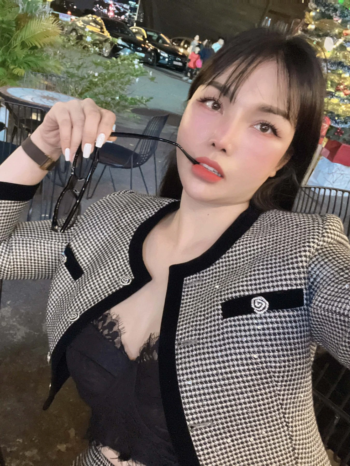 Anna – Vietnamese escort in Ho Chi Minh City — 11 / 19