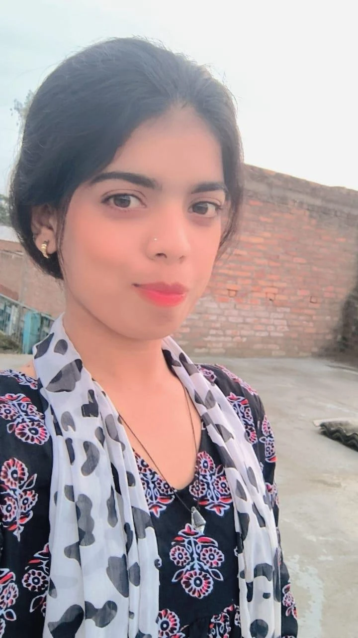 Nancy Cam Show and Real Meet Service – Indian escort in Kochi — 4 / 6