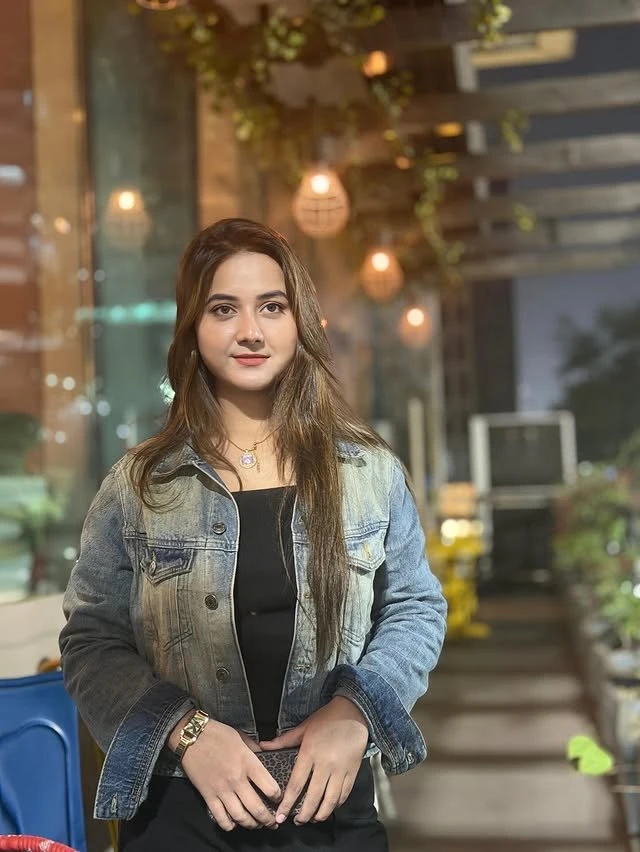 Nayara – Indian escort in Colombo — 9 / 12