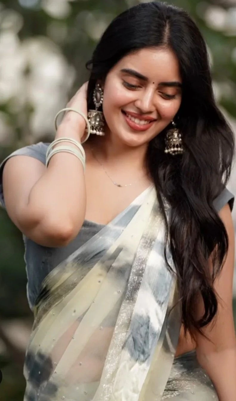 Independent Kaman Cam Show and Reel Meet – Indian escort in New Delhi — 3 / 4