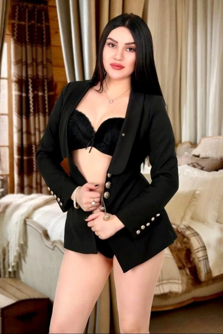 Russian zarine – Indian escort in New Delhi — 3 / 6