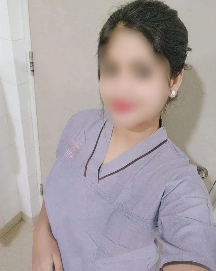 Mahiii Here for Meet and Cam Show – Indian escort in Mumbai — 3 / 5