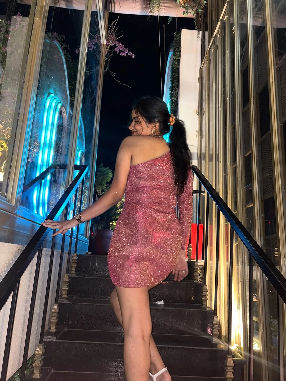 Tanu – Indian escort in New Delhi — 2 / 3