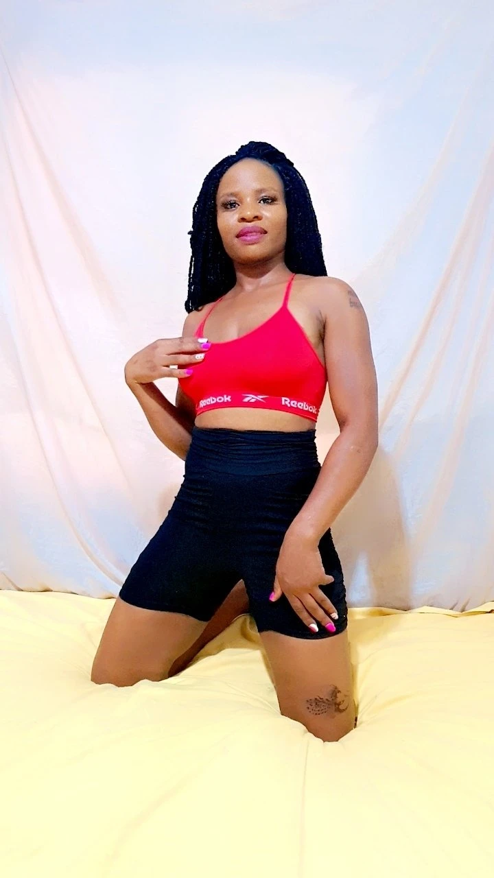 Lanita – Tanzanian adult performer in Beirut — 2 / 6