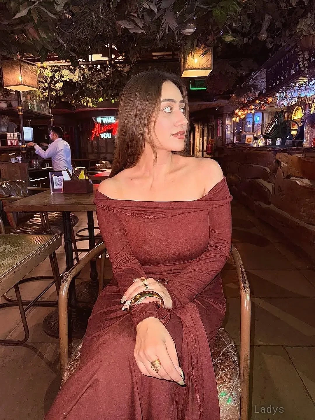 Khushi – Indian escort in Bangalore, Escort, Banga