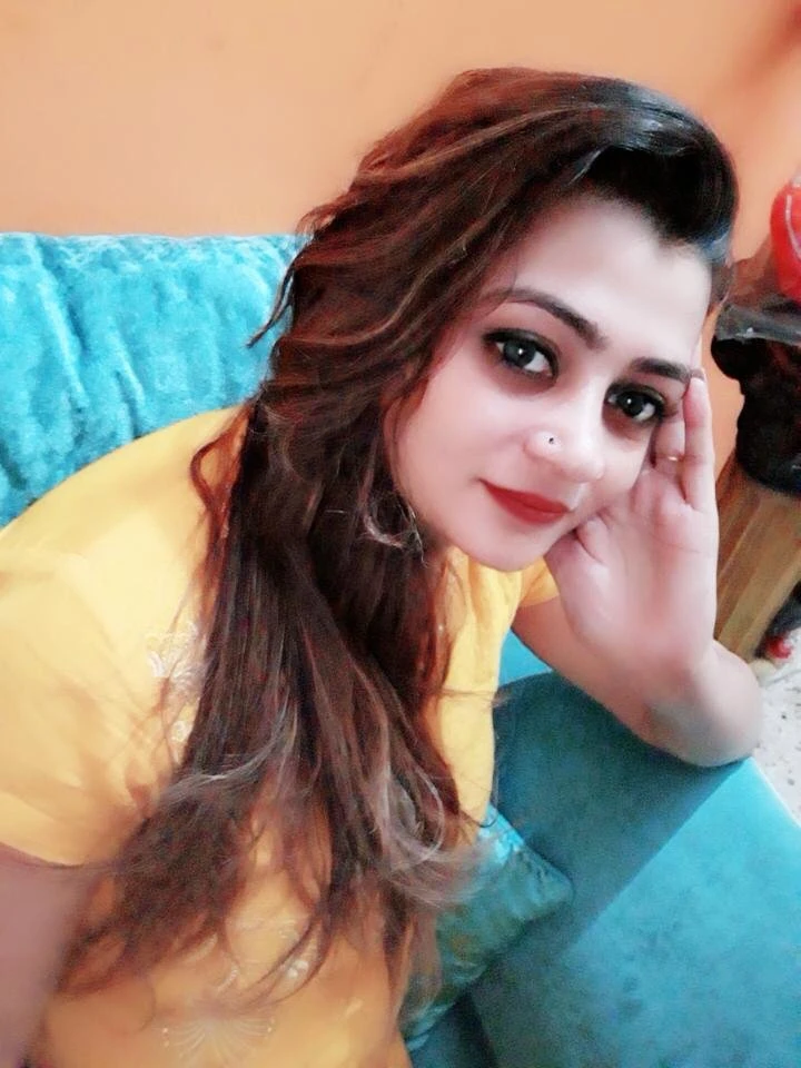 Shagun – Indian escort in New Delhi — 2 / 4