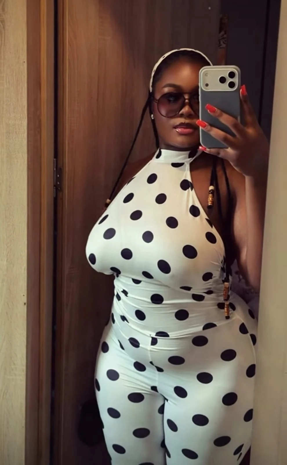 Nadia – Central African escort in Visakhapatnam — 6 / 7