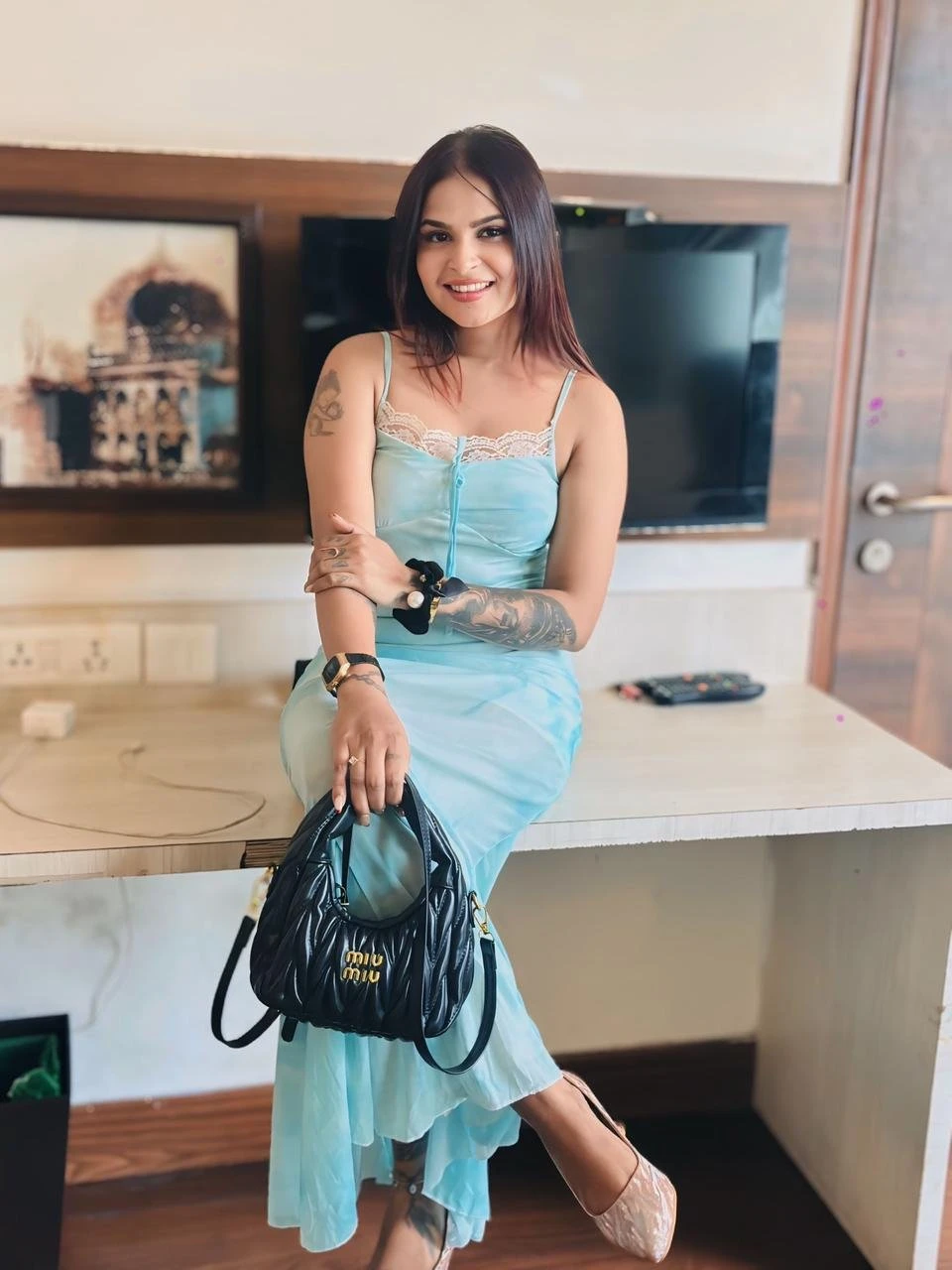 Riya Escorts – Indian escort in Hyderabad — 9 / 12