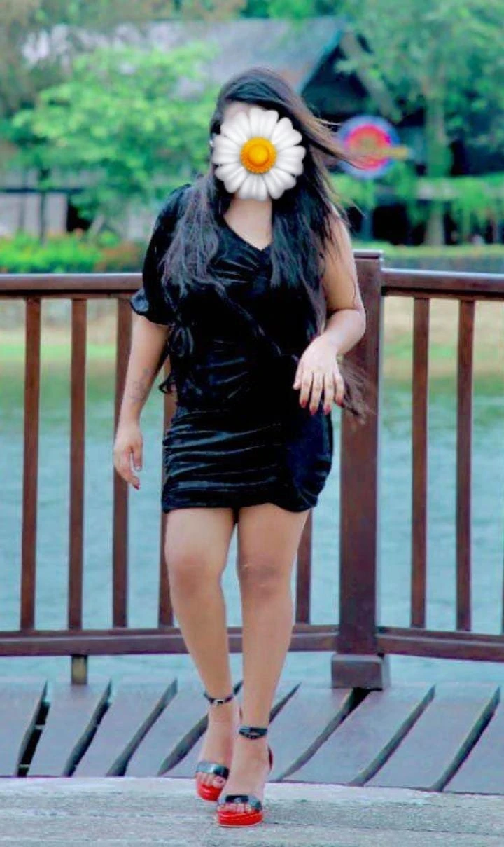 Ruwangi – escort in Chennai — 1 / 3