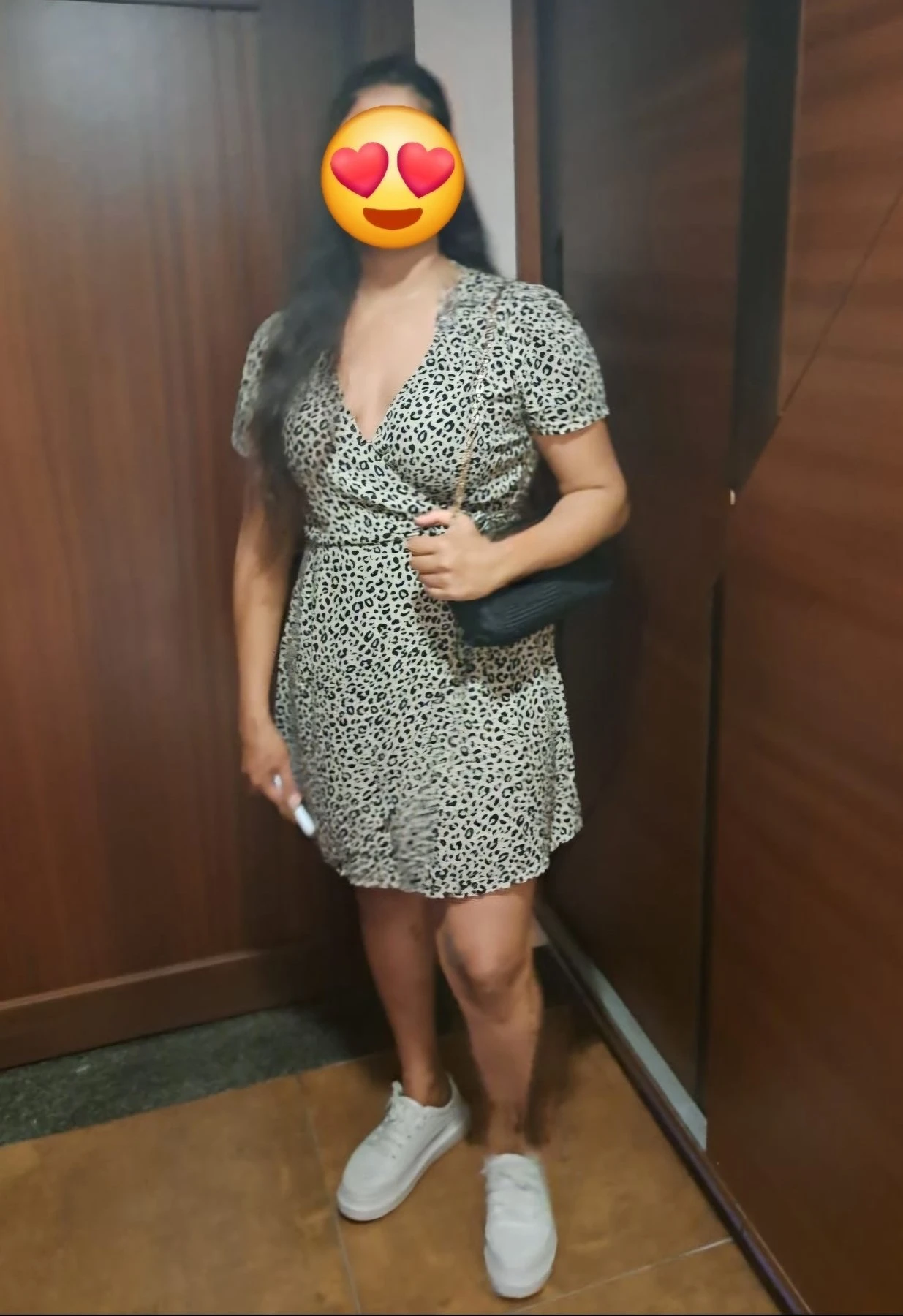 Irresistible Beauty – Indian escort in Bangalore — 4 / 5