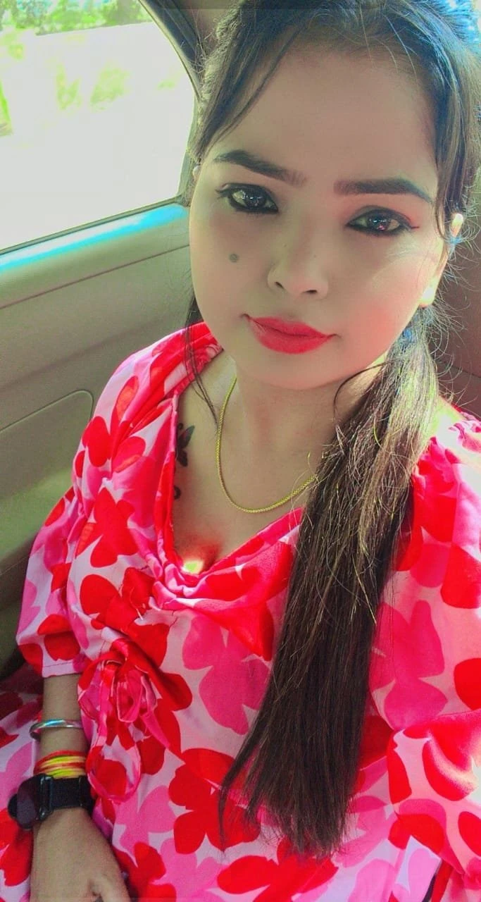 Riya – Indian escort in Noida — 2 / 3