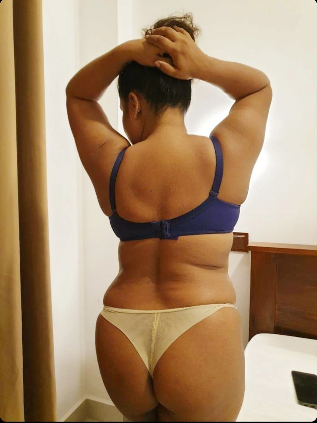 Roshelle Vip Service & Cam show – Sri Lankan escort in Colombo — 8 / 9