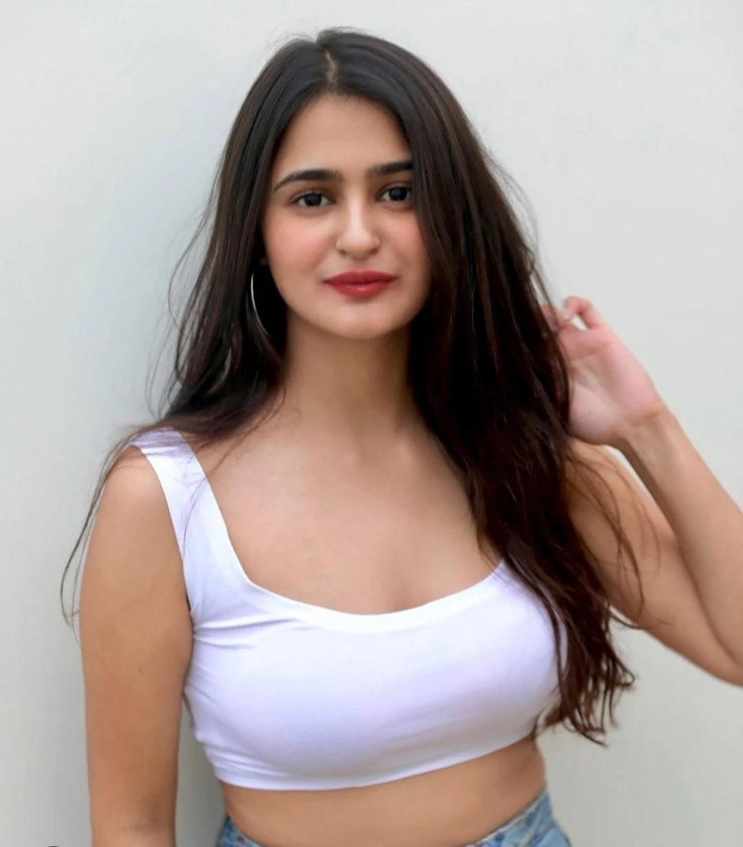RADHIKA CASH ON DELIVERY ESCORTS JAIPUR – Indian escort in Jaipur — 2 / 5